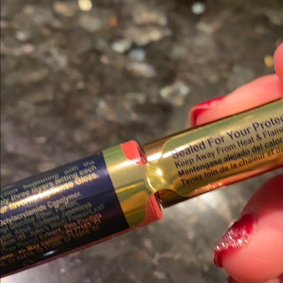 Lipsense Razzberry - Picture 3 of 3